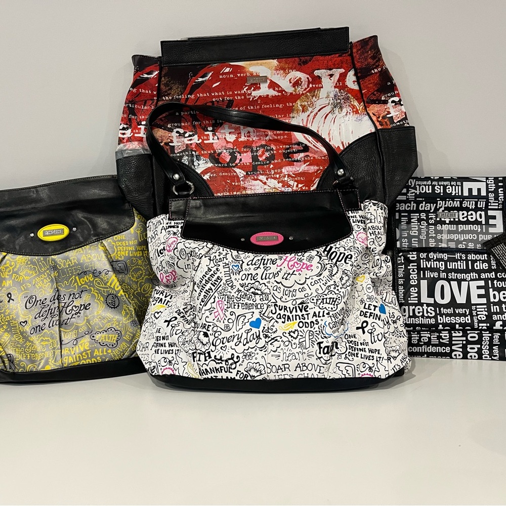 Set of 4 Miche Prima “Hope” Shells and brand new Prima bag insert.